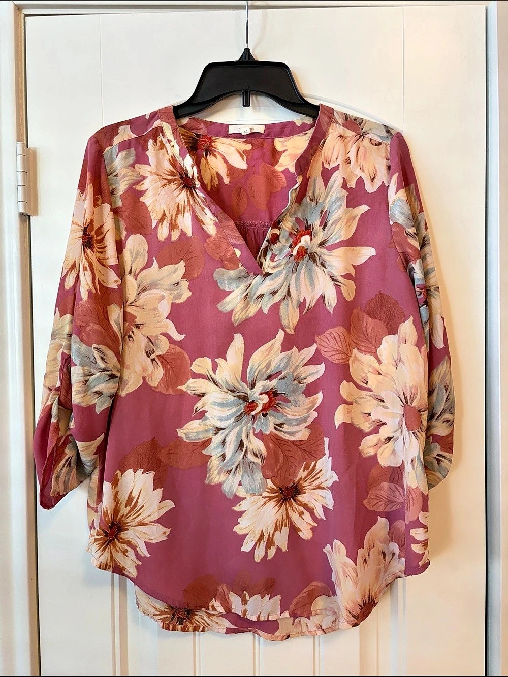 Maurices Floral Blouse Pink & Multicolor Medium Like New